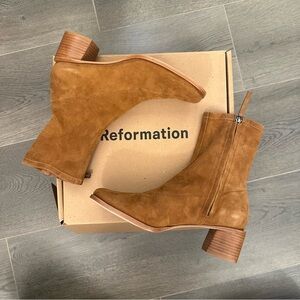 NIB Reformation Louie Bootie - suede brown (Sz 7.5)